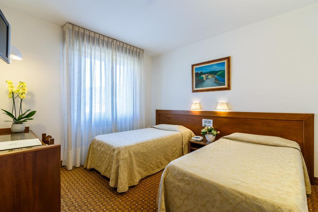 Hotel Villa Delle Rose Pescia Kültér fotó